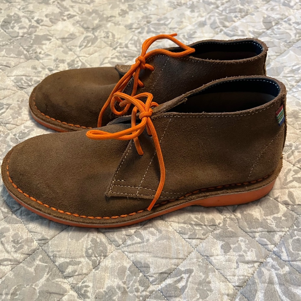 Veldskoen The Sole of South Africa Sz W8/M6 Brown Suede/Orange Trim. EUC no box.